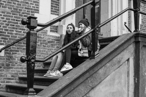 twee jonge dames (1 van 1)