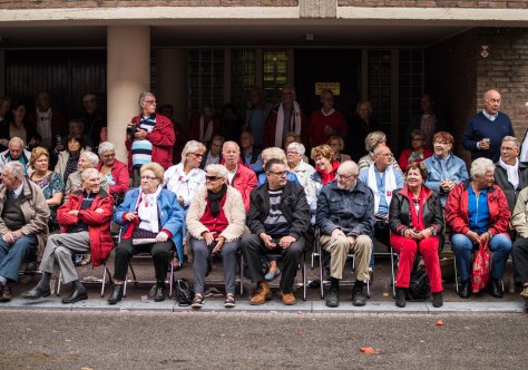 rijtje-mensen-leiden-1-van-1